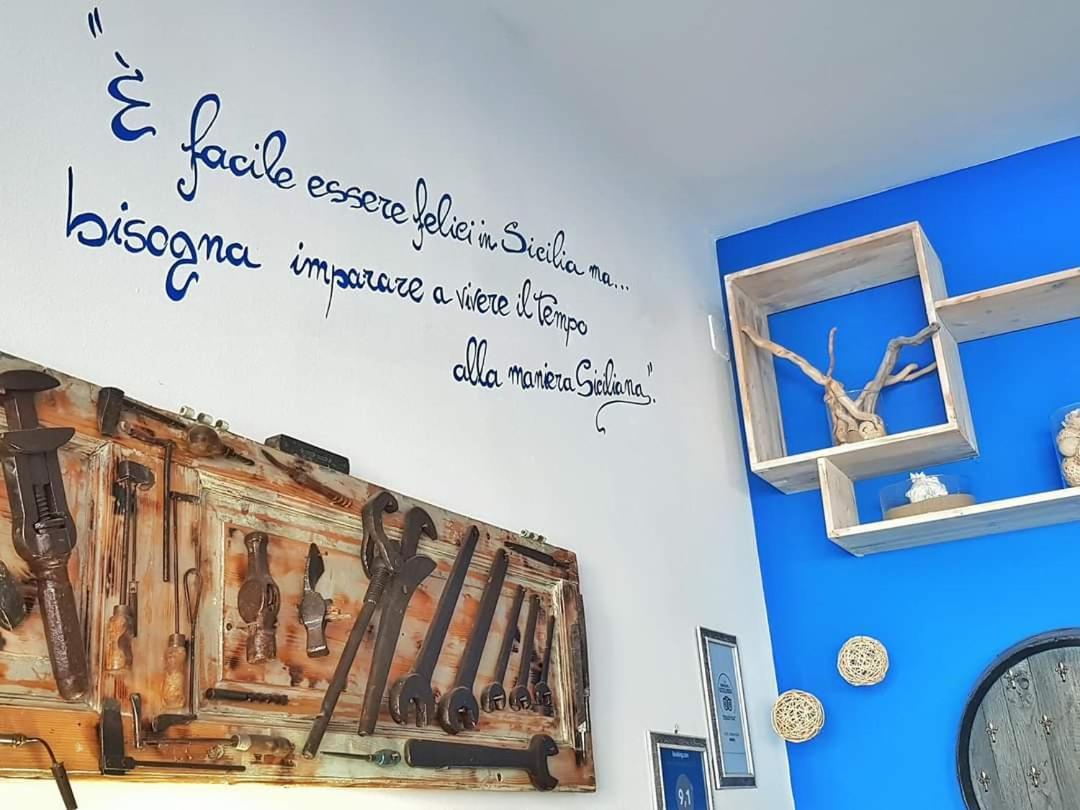 Hotel Donna Rosa SantʼAlessio Siculo エクステリア 写真