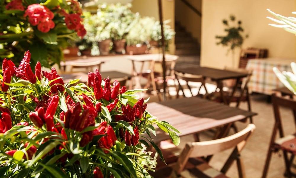Hotel Donna Rosa SantʼAlessio Siculo エクステリア 写真