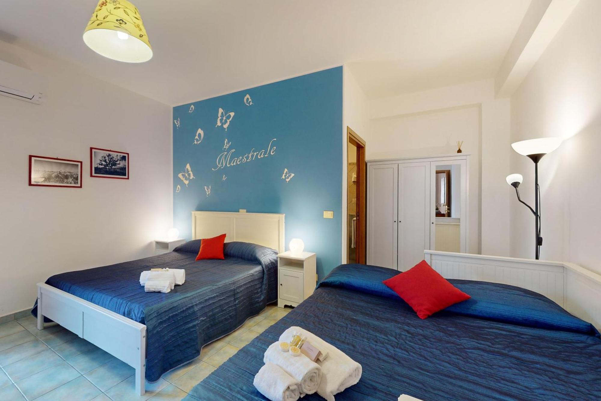 Hotel Donna Rosa SantʼAlessio Siculo エクステリア 写真
