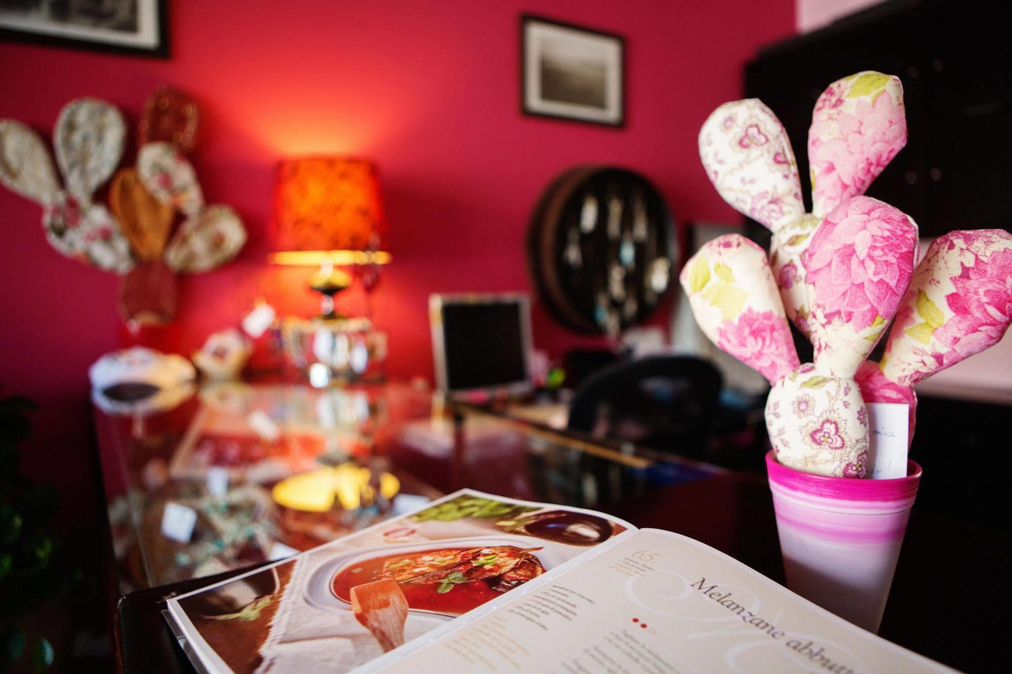 Hotel Donna Rosa SantʼAlessio Siculo エクステリア 写真